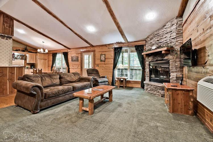 Secluded 2 Story Cabin Pool Wifi Smart Tvs Eureka Springs Exterior photo
