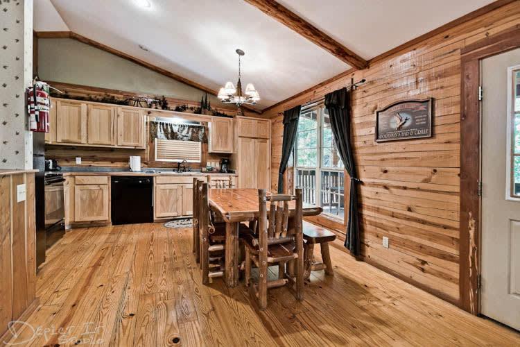 Secluded 2 Story Cabin Pool Wifi Smart Tvs Eureka Springs Exterior photo